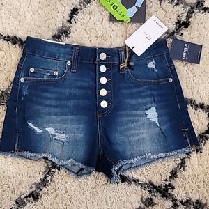 🖤 Forever 21 denim shorts 🖤